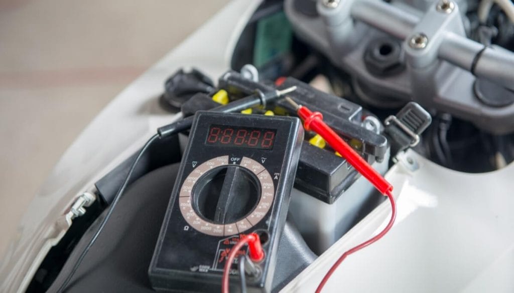 Comment charger une batterie moto
