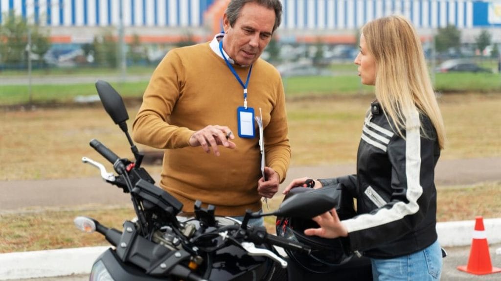Airbag obligatoire moto 2025