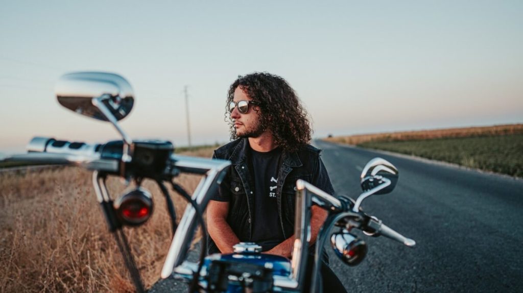 Bloquer guidon moto