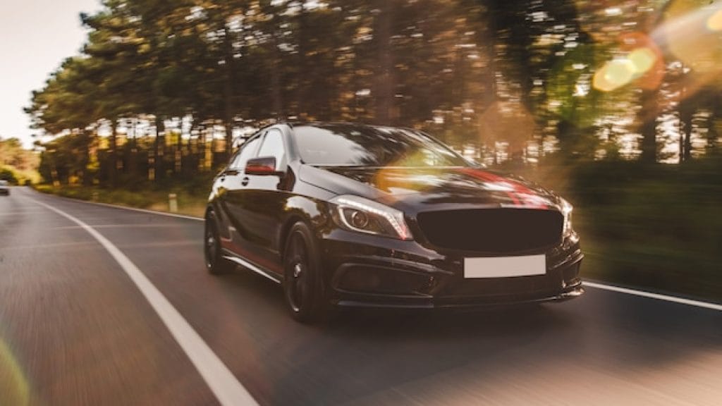 Comment les innovations accompagnent-elles les adultes dans leurs déplacements en voiture ?