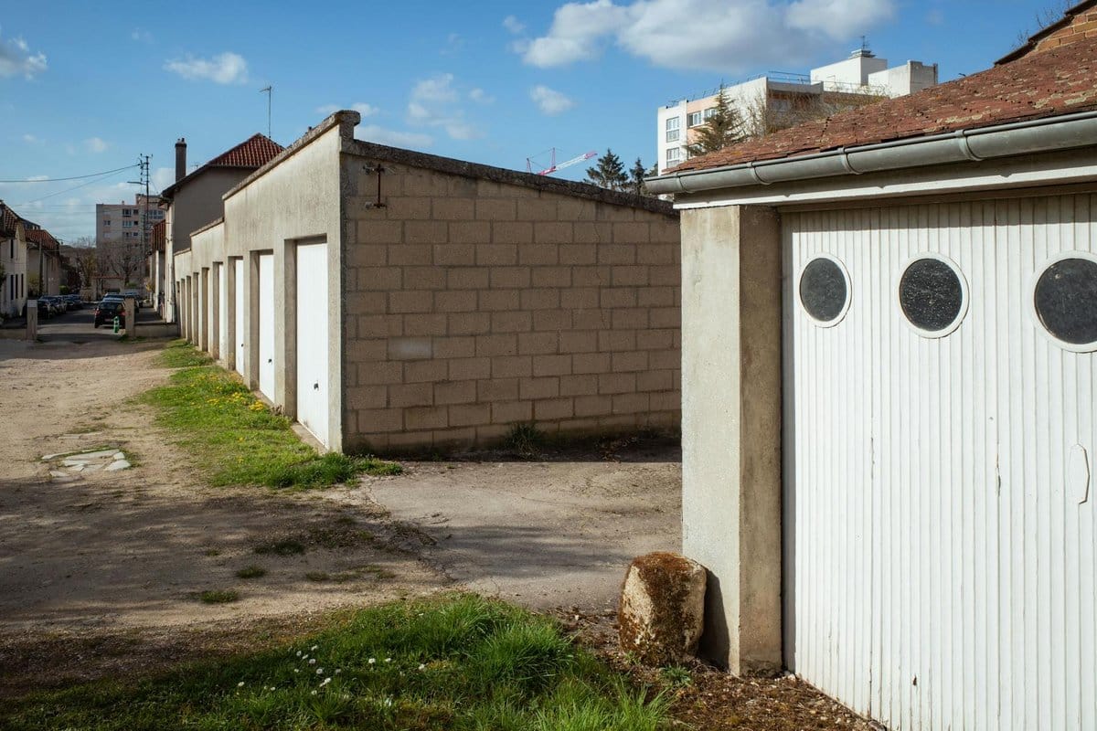 garage bourg les-valence