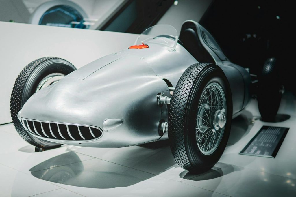squeezie porsche