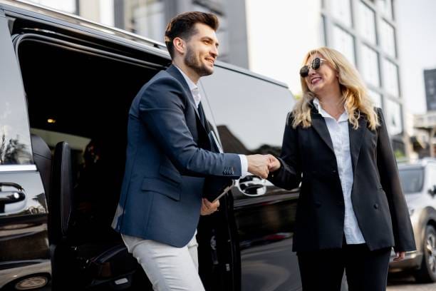 taxi rapide Nice Cannes avec VTC hybride