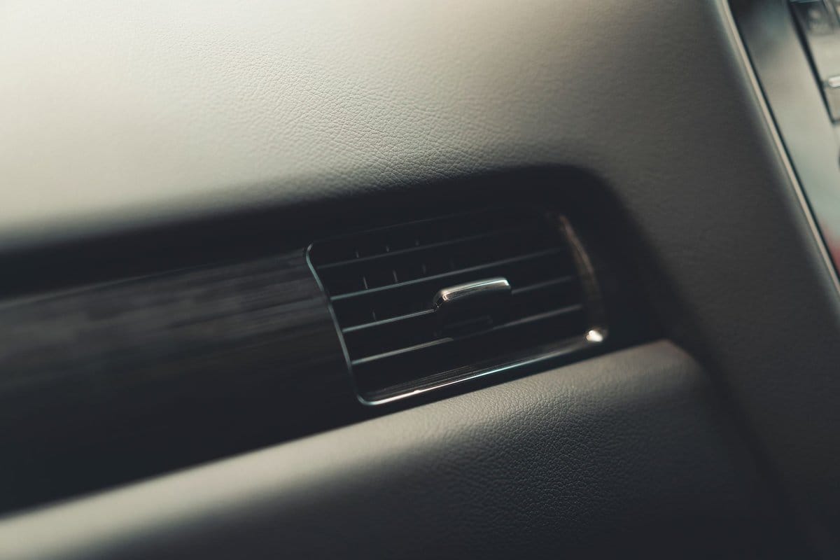 sifflement clim voiture