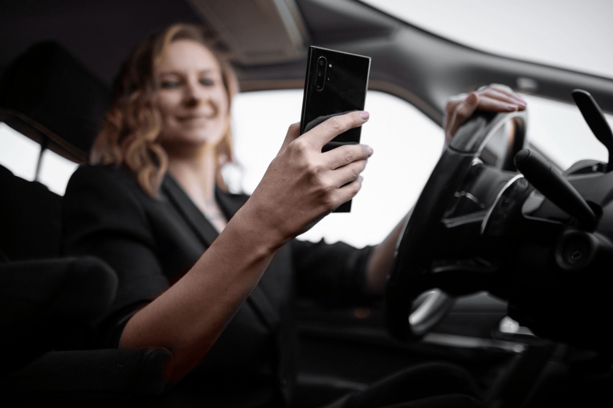 application téléphone voiture